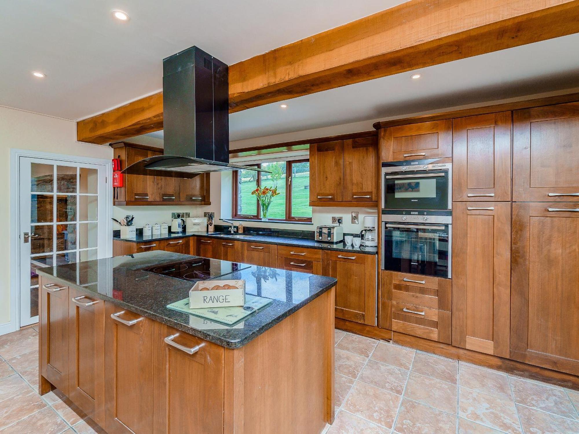 Rhiew Banc Villa Aberhafesp Екстериор снимка
